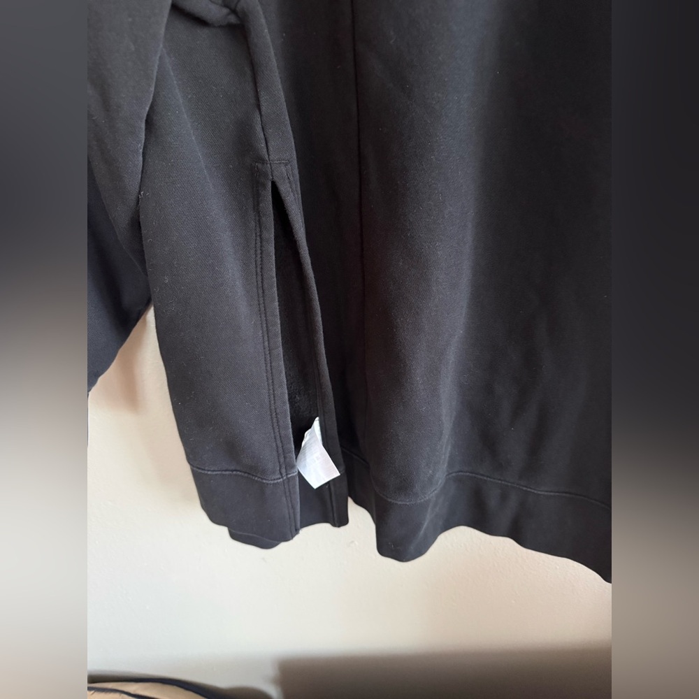 Nike Oversized Black Hoodie - Size Medium - side slits- hood - Picture 3 of 6